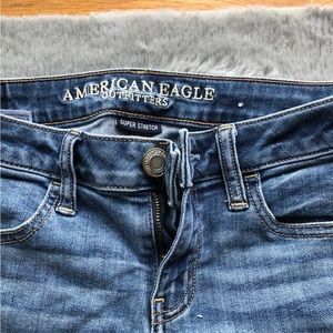 Fitted jeans! American egale :) super stretch